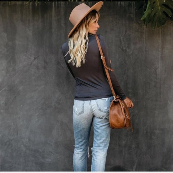 DAY TO DAY KNIT TURTLE NECK VICI// BY TOGETHER - Picture 8 of 8